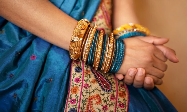A Complete Guide to Indian Bangles: Styles, Traditions and Trends